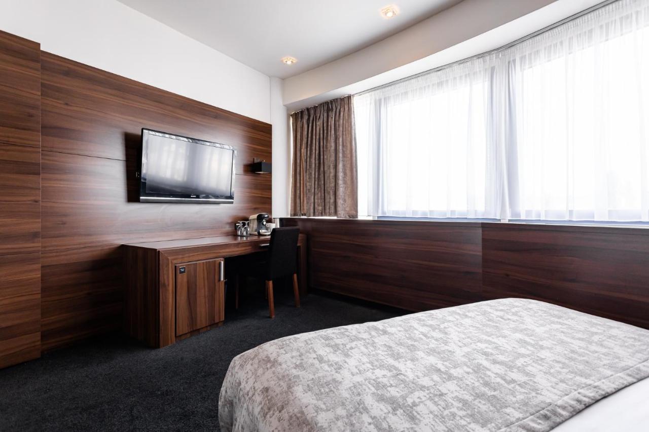 Tempus Club Garni Hotel Bratislava Esterno foto